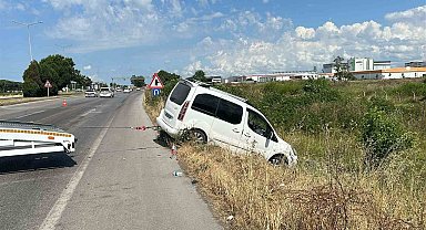 Kaza sonrası yol tek şeride düştü, geciken çalışma trafiği kilitledi