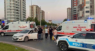Kazada yaralanan motosiklet sürücüsüne ilk müdahale Çevik Kuvvet Şube Müdürü'nden