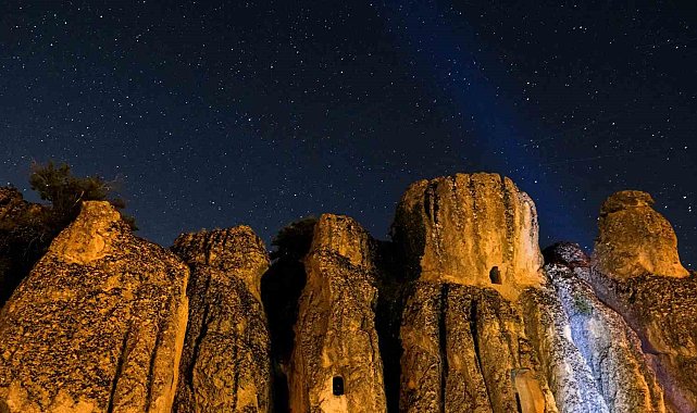 Kilistra'da gökyüzü ve tarih buluştu: Fotoğrafçılardan yoğun ilgi