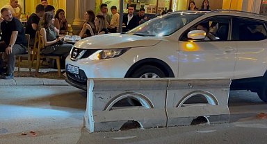 Kimisi egzozuyla kimisi de otomobiline taktırdığı kamyon kornasıyla sokakta rahatsızlığa neden oldu