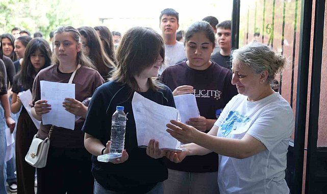 Kırıkkale'de LGS heyecanı: Veliler dua etti, öğrenciler ter döktü