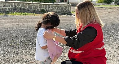 Kızılay'dan çocuklara yardım eli