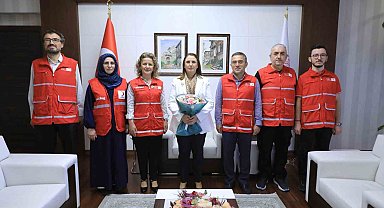 Kızılay'dan Vali Nurtaç Arslan'a teşekkür
