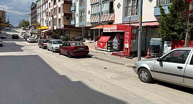 Kontrolden çıkan kamyoneti içine atlayarak durdurmayı başaran fırıncı facianın önüne geçti