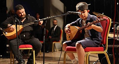 Körfez'de sanat merkezi kursiyerlerinden yıl sonu konseri