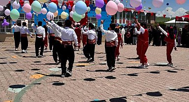 Korkut'ta yıl sonu şenliği coşkusu