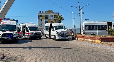 Köşk'te okul servisleri ile otomobil çarpıştı: 6 yaralı