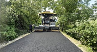 Köylerde asfalt çalışması sürüyor