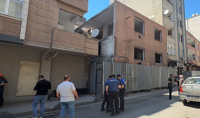 Küçükçekmece'deki bina çökmesinde ağır yaralanan genç hayatını kaybetti