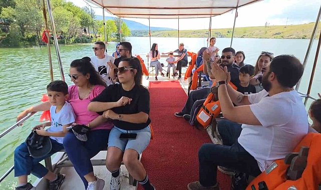Kütahya Enne Barajı'nda tekne turları sezonu açıldı