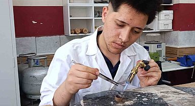 Kuyumcu çırağı yetiştiren lisenin öğrencileri sektörün gözdesi oldu
