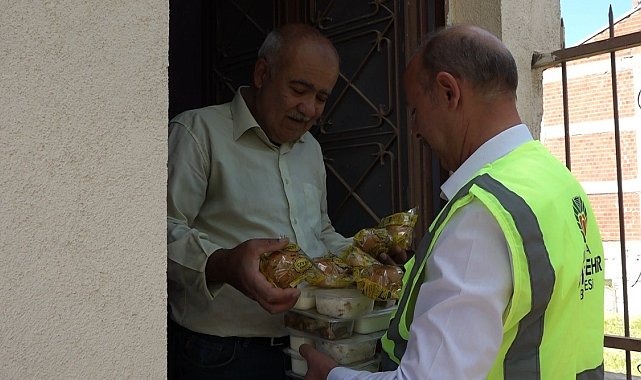Malatya'da ihtiyaç sahiplerine yemek desteği