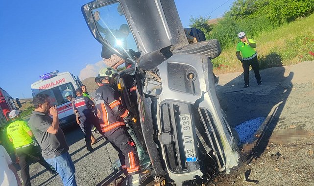 Malatya'da kontrolden çıkan araç devrildi: 2 yaralı