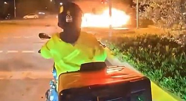 Maltepe Sahili'nde kazada otomobil alev topuna döndü: 2'si ağır 4 yaralı