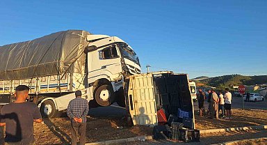 Manavgat'ta tır ile kamyonetin çarpıştığı kazada 1 kişi yaralandı
