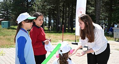 Manisa'da çocukların uçurtma şenliği neşesi