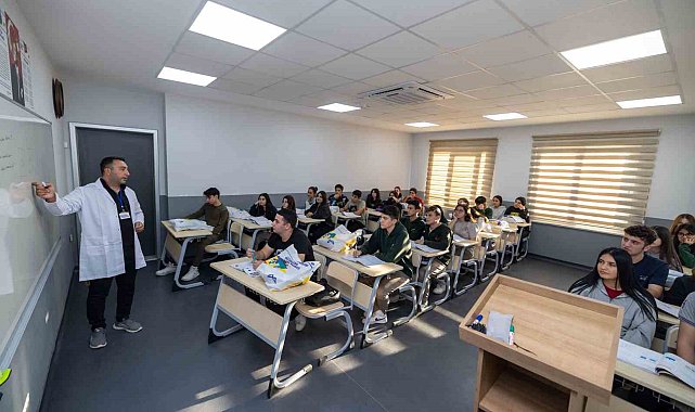 Mersin'de ücretsiz LGS ve YKS kursları için ön kayıtlar sürüyor