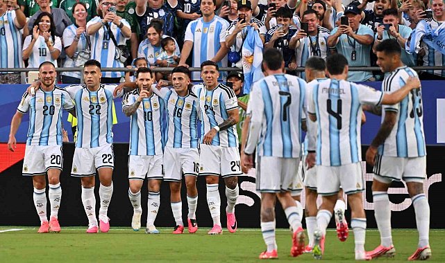 Messi'nin tarihe geçtiği maçta son şampiyon galibiyetle başladı
