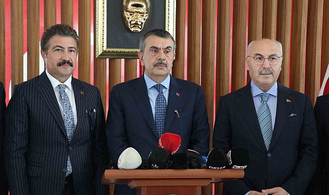 Milli Eğitim Bakanı Tekin: "YKS'ye giren bütün gençlerimize başarılar diliyorum"
