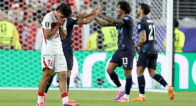 Milli futbolcular gözyaşlarını tutamadı