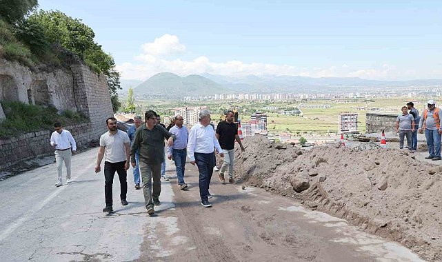 Mimarsinan mahallesinde çöken istinat duvarında inceleme yapıldı