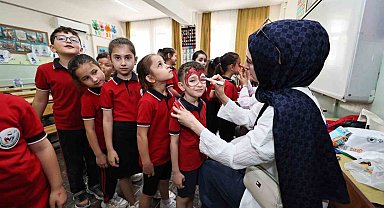 Minik Hamza'nın ilk mektubu İl Müdürü Öztürk'ü duygulandırdı