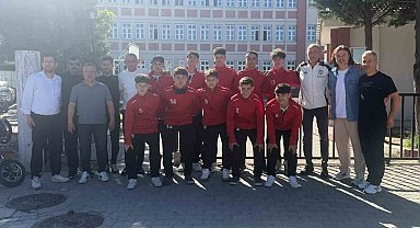 Moymul Ortaokulu Futsal Takımı Türkiye'nin en iyi 8 takımı arasında