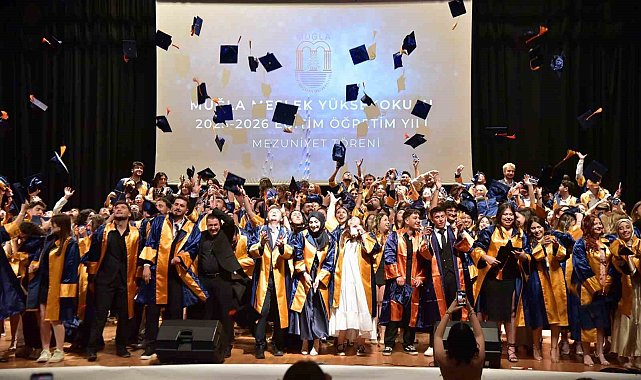 Muğla MYO'da mezuniyet sevinci