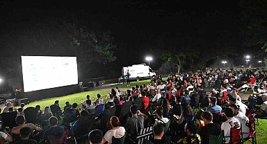 Muratpaşa'da milli heyecan Deniz Yüzü Kafe'de