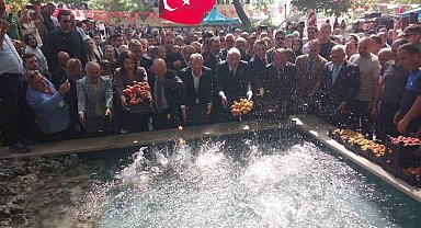 Mut'ta 64. Karacaoğlan ve Kayısı Festivali coşkuyla başladı