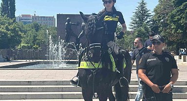 NATO Zirvesi öncesi başkentte atlı polislerin mesaisi sürüyor