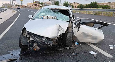 Nevşehir'de otomobil direğe çarptı: 1 çocuk ölü, 3 yaralı