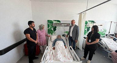 Niğde'de hastanın vücudundaki 7 kiloluk dev tümör başarıyla alındı
