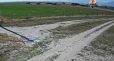 Niğde'deki havai fişek fabrikasındaki patlama kamerada