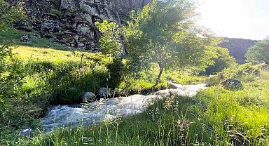 Niğde'nin Uzandı Vadisi görsel şöleniyle ziyaretçilerini ağırlıyor