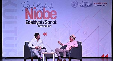 Nihat Behram Manisa'da edebiyat ve yapay zekayı konuştu