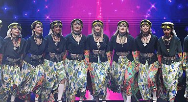 Nilüfer'in dansçılarından görsel şölen
