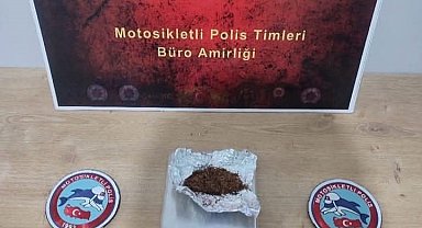 Okul önünde uyuşturucu operasyonu: 2 kişi tutuklandı