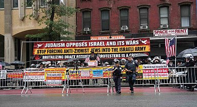Ortodoks Yahudiler, New York'ta İsrail Devleti'ni ve zorunlu askerlik uygulamasını protesto etti