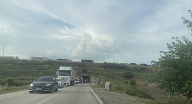 Osmaniye'de 6 ağır tonajlı aracın karıştığı kazada 2 kişi yaralandı