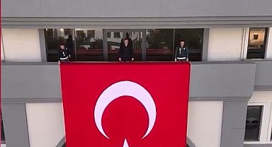 Osmaniye'de belediye personelinden ay-yıldızlılara moral videosu