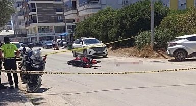 Otomobil ile çarpışan motosikletin genç sürücüsü hayatını kaybetti