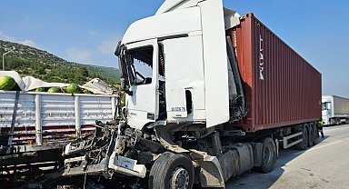 Otoyolda tır kazası: 1 yaralı
