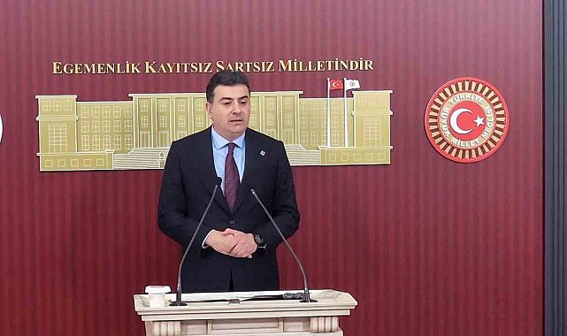 Özgür Özel Ekibi Meclis'te grup toplantısı ısrarını sürdürüyor