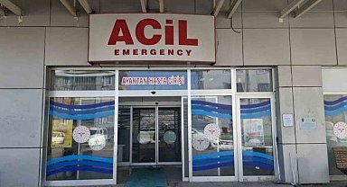 Park halindeki otomobile çarpan çocuk yaralandı
