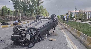 Patnos'ta trafik kazası: Araç takla attı, sürücü yaralandı