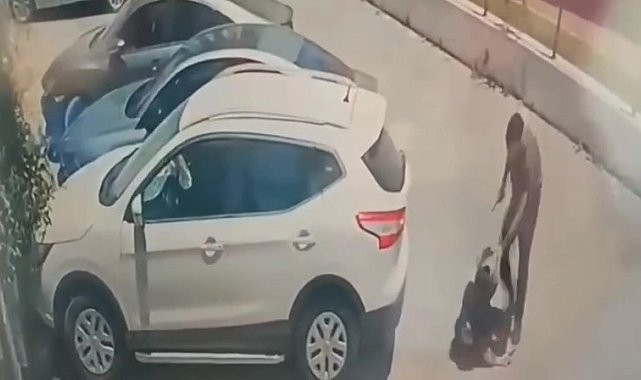 Platonik aşk dehşeti: Genç kadını sokak ortasında bıçakladı