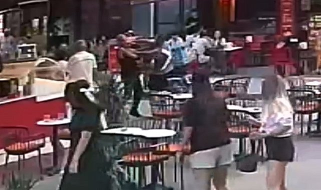 Polisten kaçan şüpheliyi tek yumrukla yere serdi