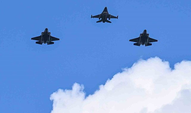 Polonya'nın F-35 savaş uçakları ilk uçuşlarını gerçekleştirdi