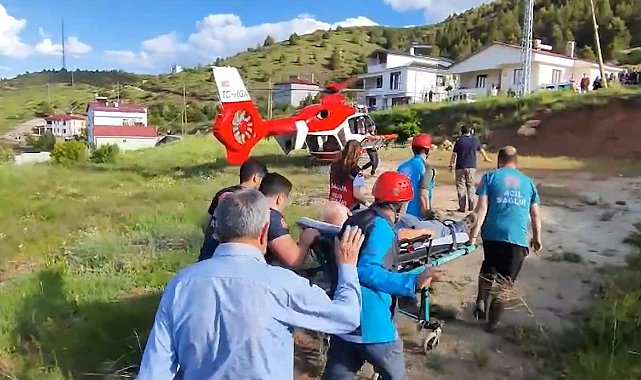 Refahiye'de göğüs ağrısı geçiren hasta hava ambulansıyla hastaneye ulaştırıldı